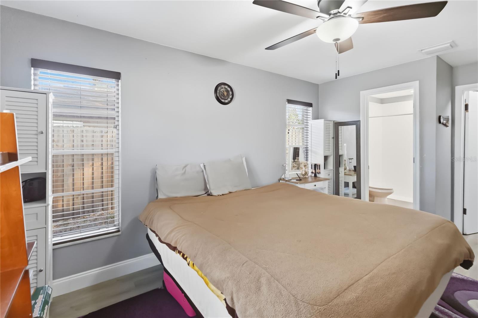 Image 14 of 38 For 3545 Greenfield Avenue