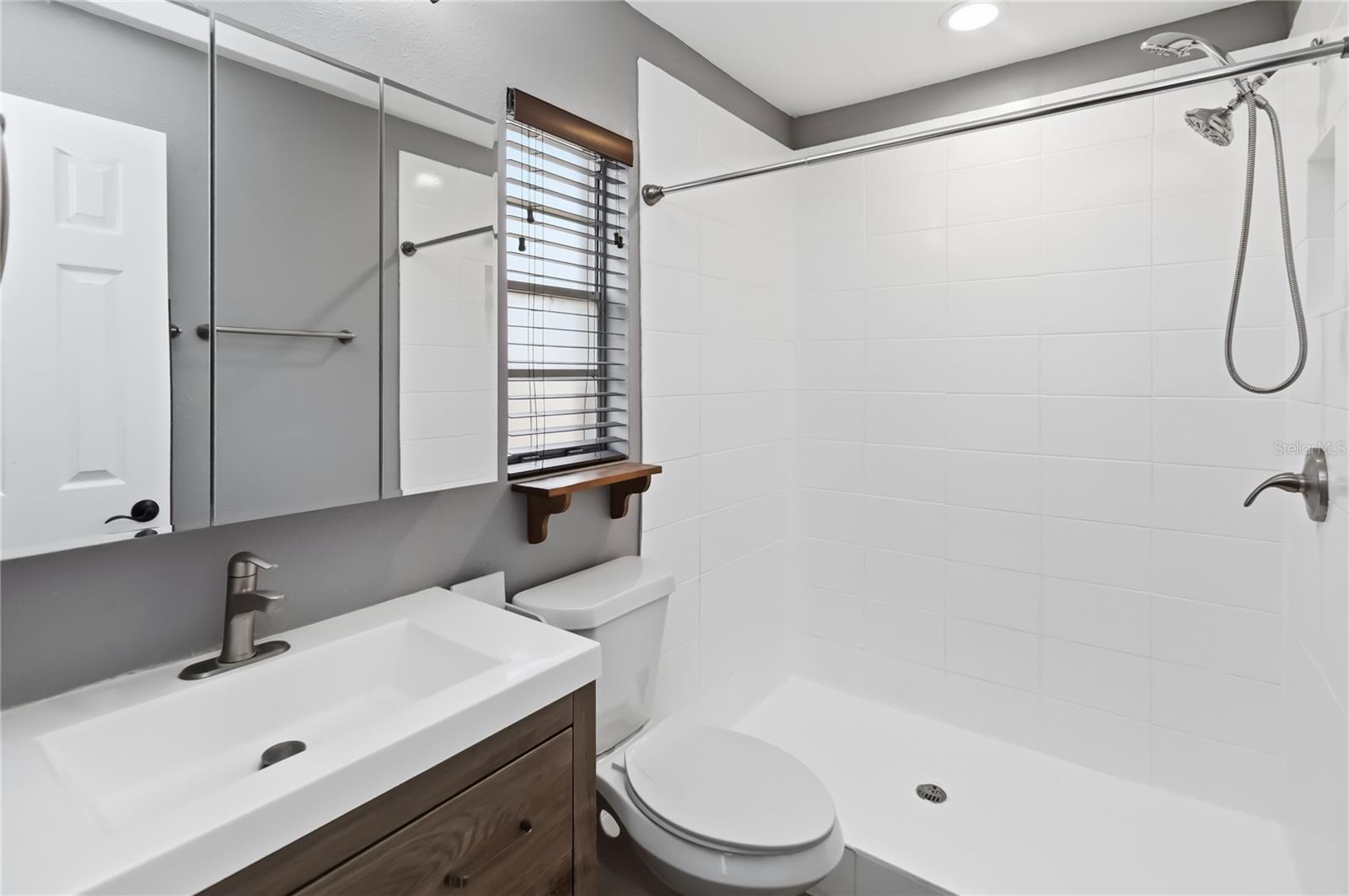 Image 16 of 38 For 3545 Greenfield Avenue