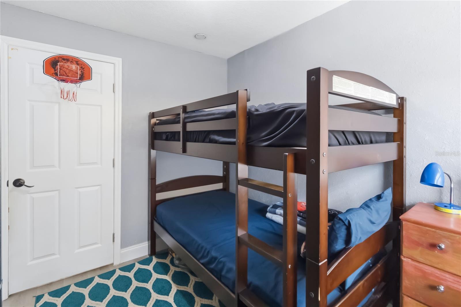 Image 20 of 38 For 3545 Greenfield Avenue