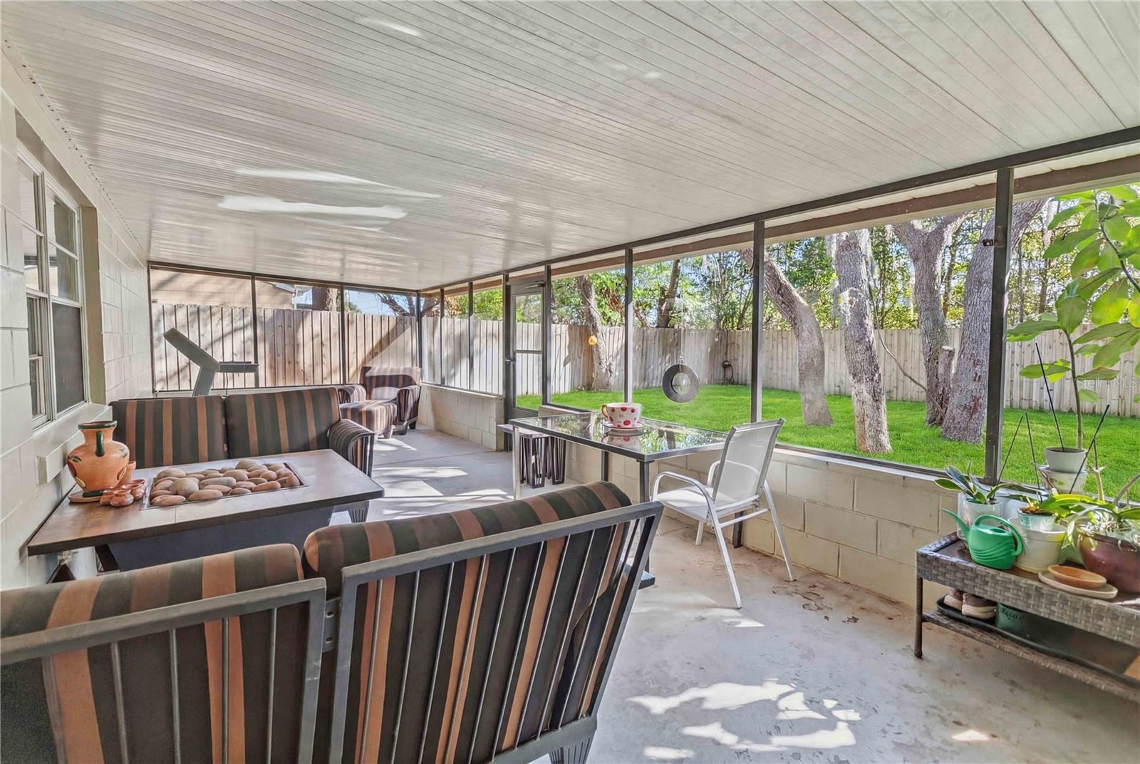 Image 27 of 38 For 3545 Greenfield Avenue