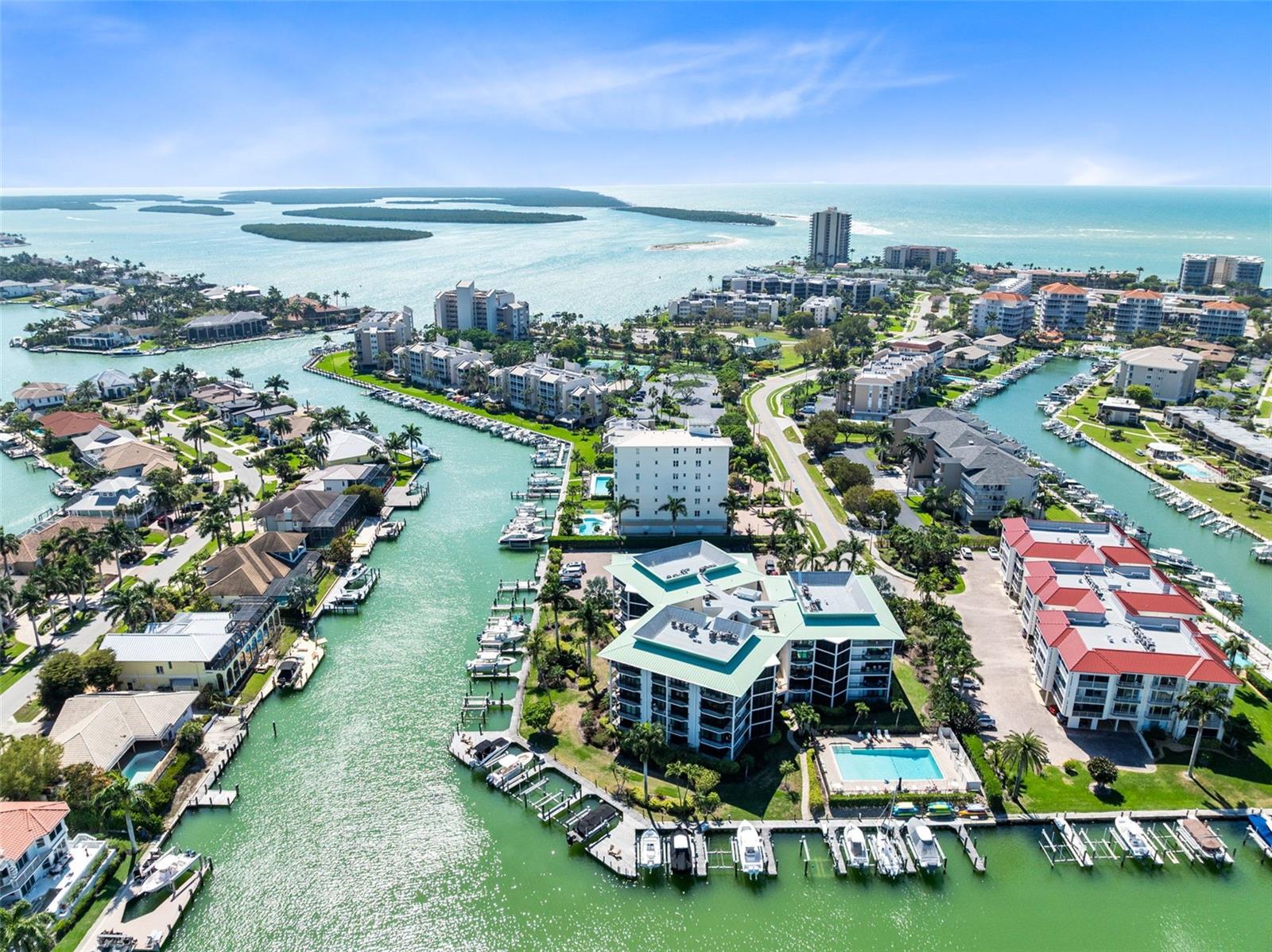 Image 16 of 77 For 845 Collier Court 306