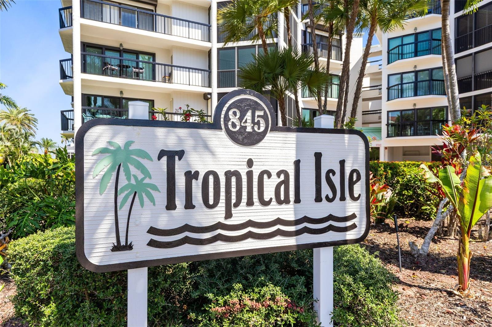 Image 3 of 77 For 845 Collier Court 306