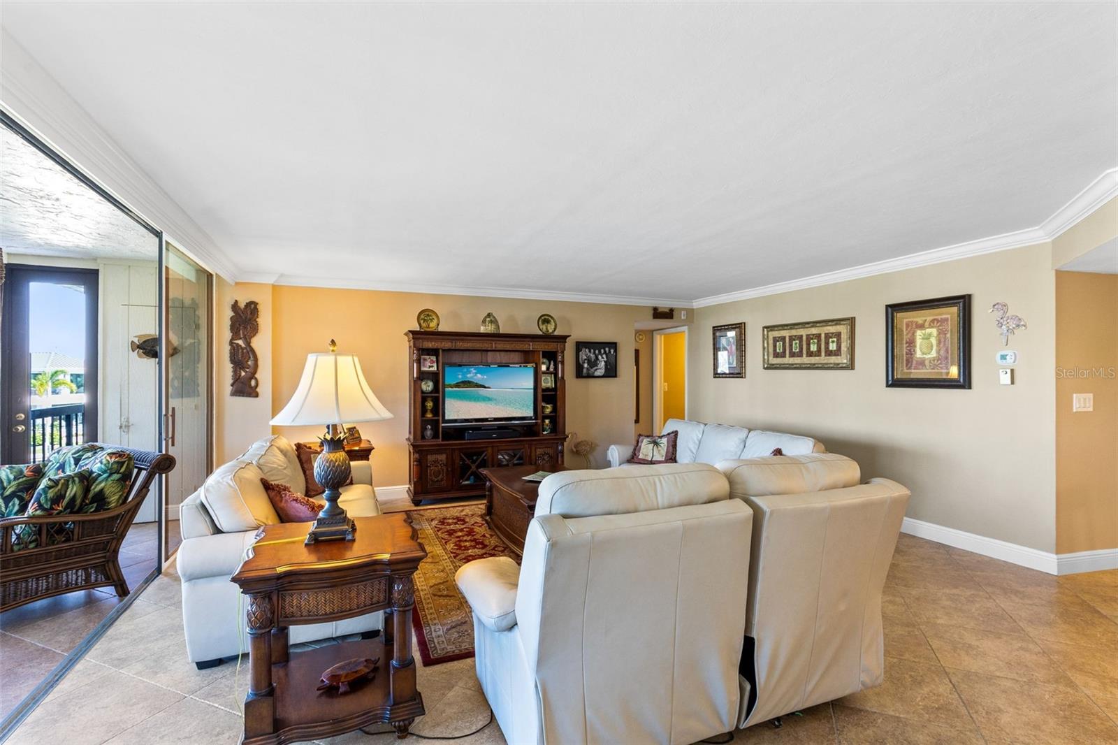 Image 38 of 77 For 845 Collier Court 306