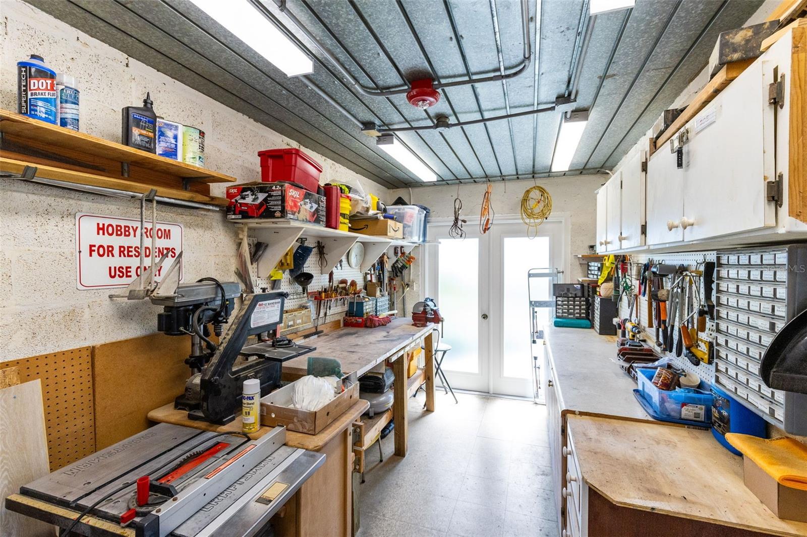 Image 61 of 77 For 845 Collier Court 306