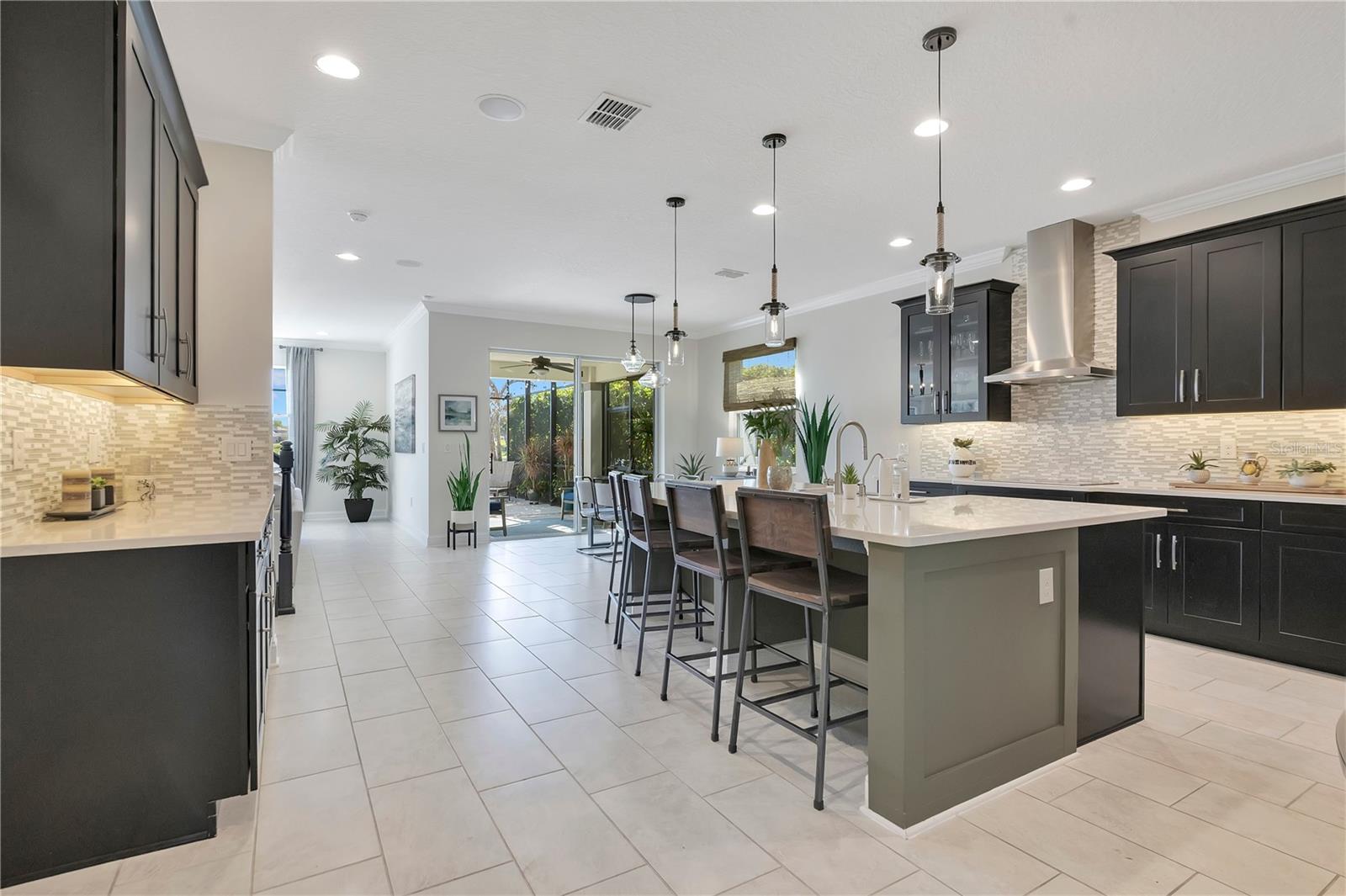 Image 11 of 74 For 15195 Lake Claire Overlook Drive