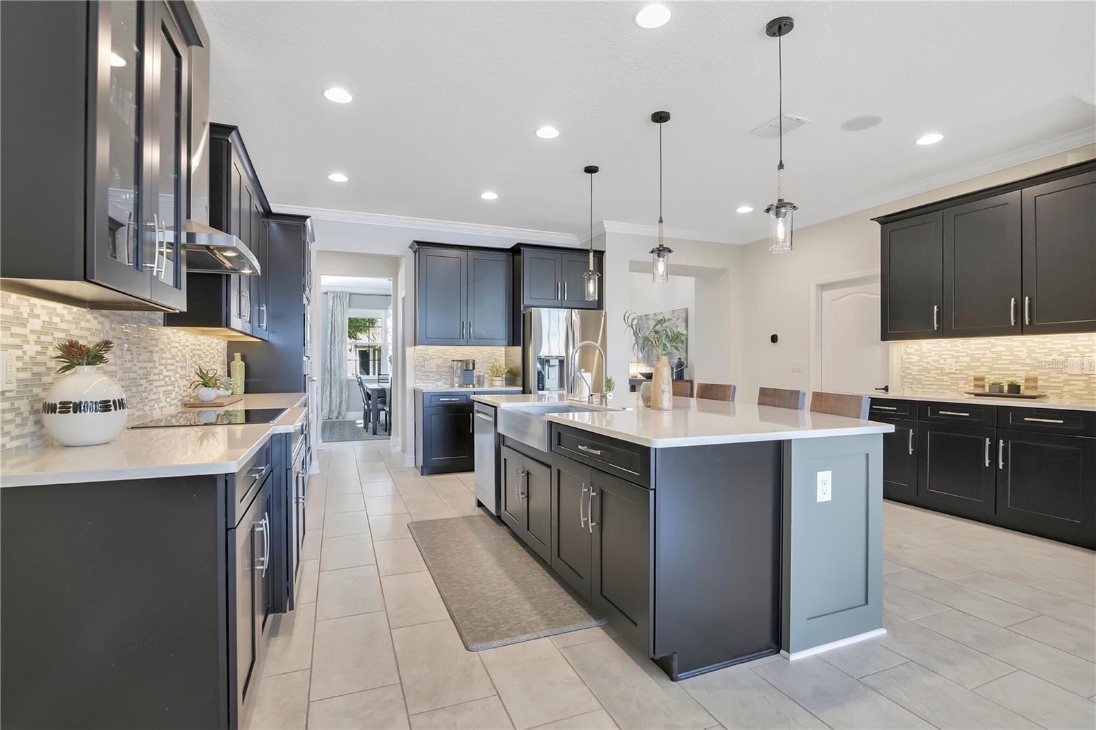 Image 13 of 74 For 15195 Lake Claire Overlook Drive