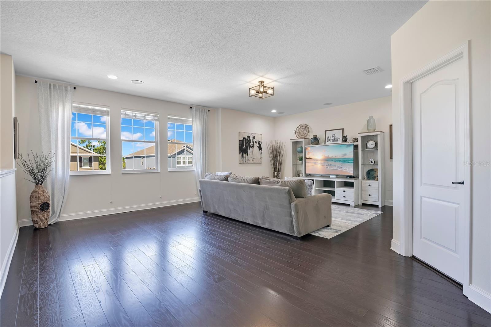 Image 24 of 74 For 15195 Lake Claire Overlook Drive