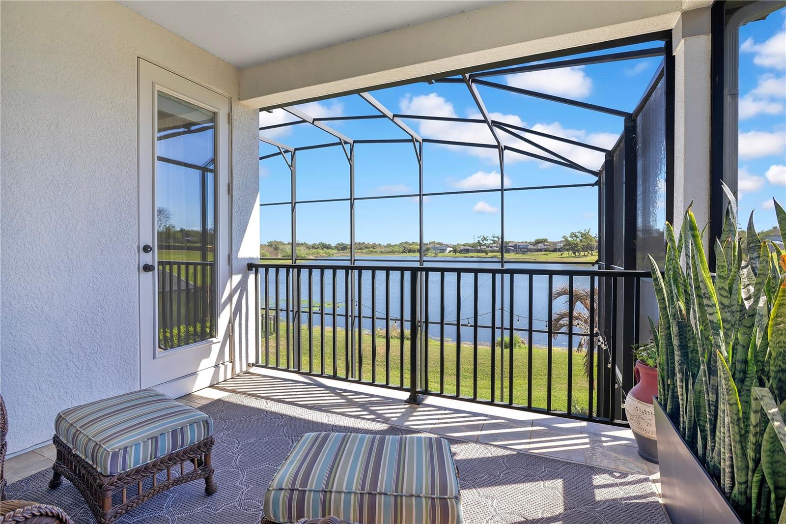 Image 32 of 74 For 15195 Lake Claire Overlook Drive