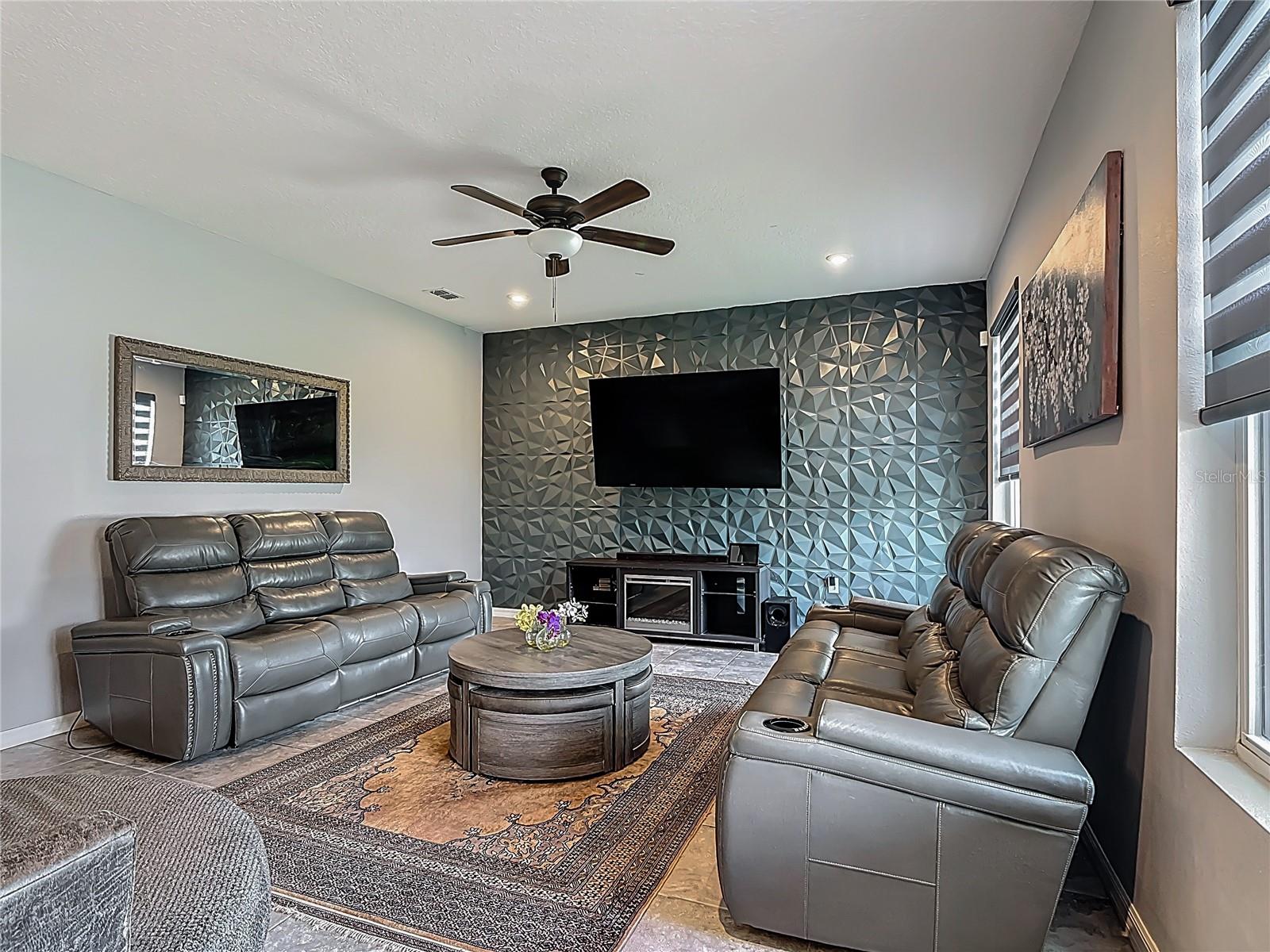 Image 12 of 86 For 2350 Avian Loop