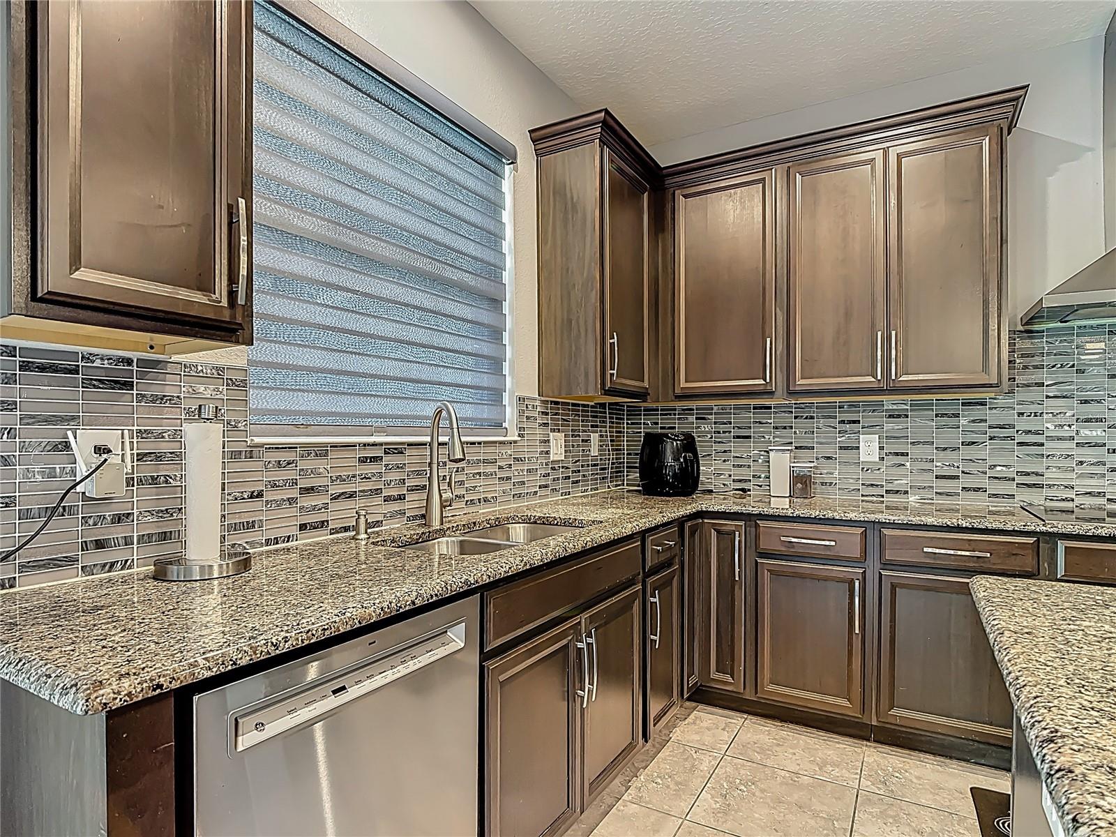 Image 17 of 86 For 2350 Avian Loop