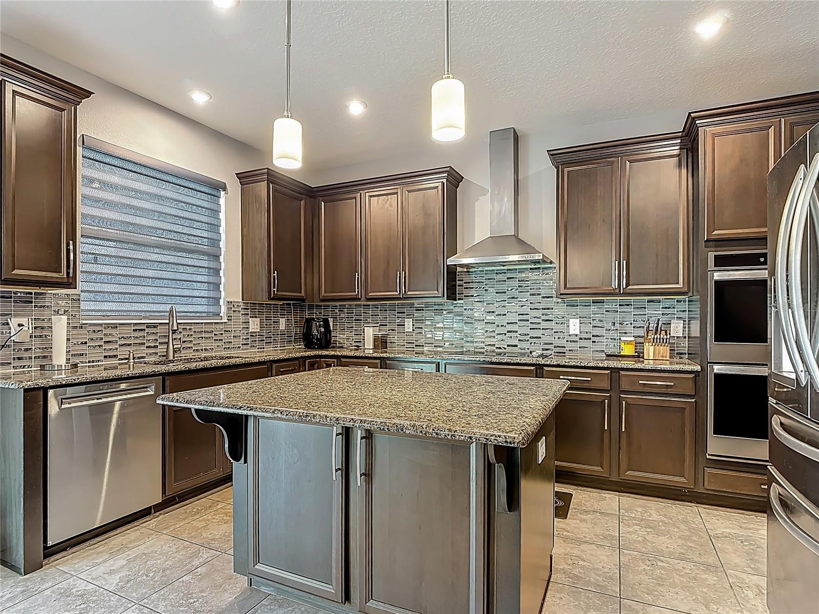 Image 20 of 86 For 2350 Avian Loop