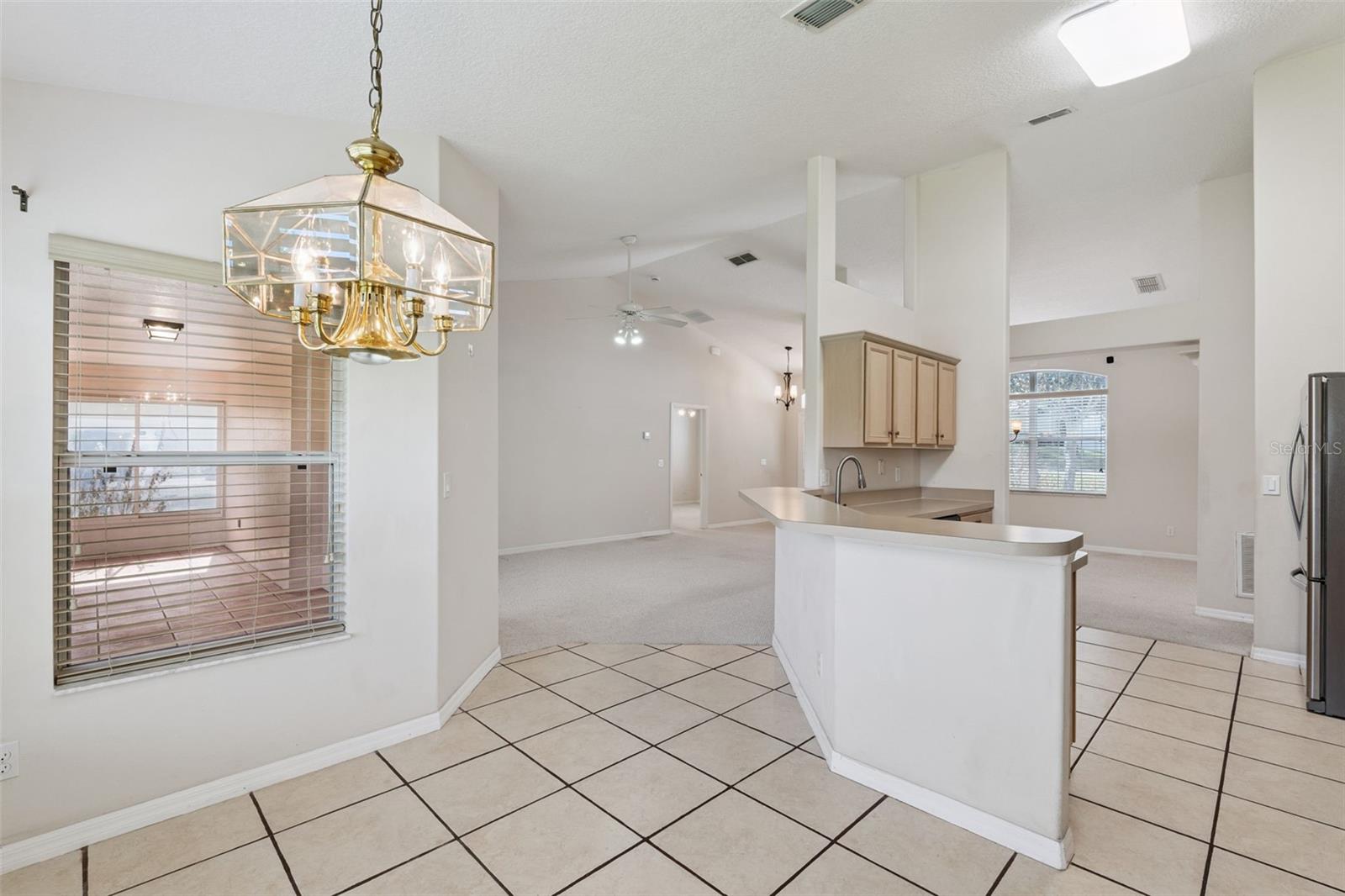 Image 13 of 48 For 827 Princeton Drive