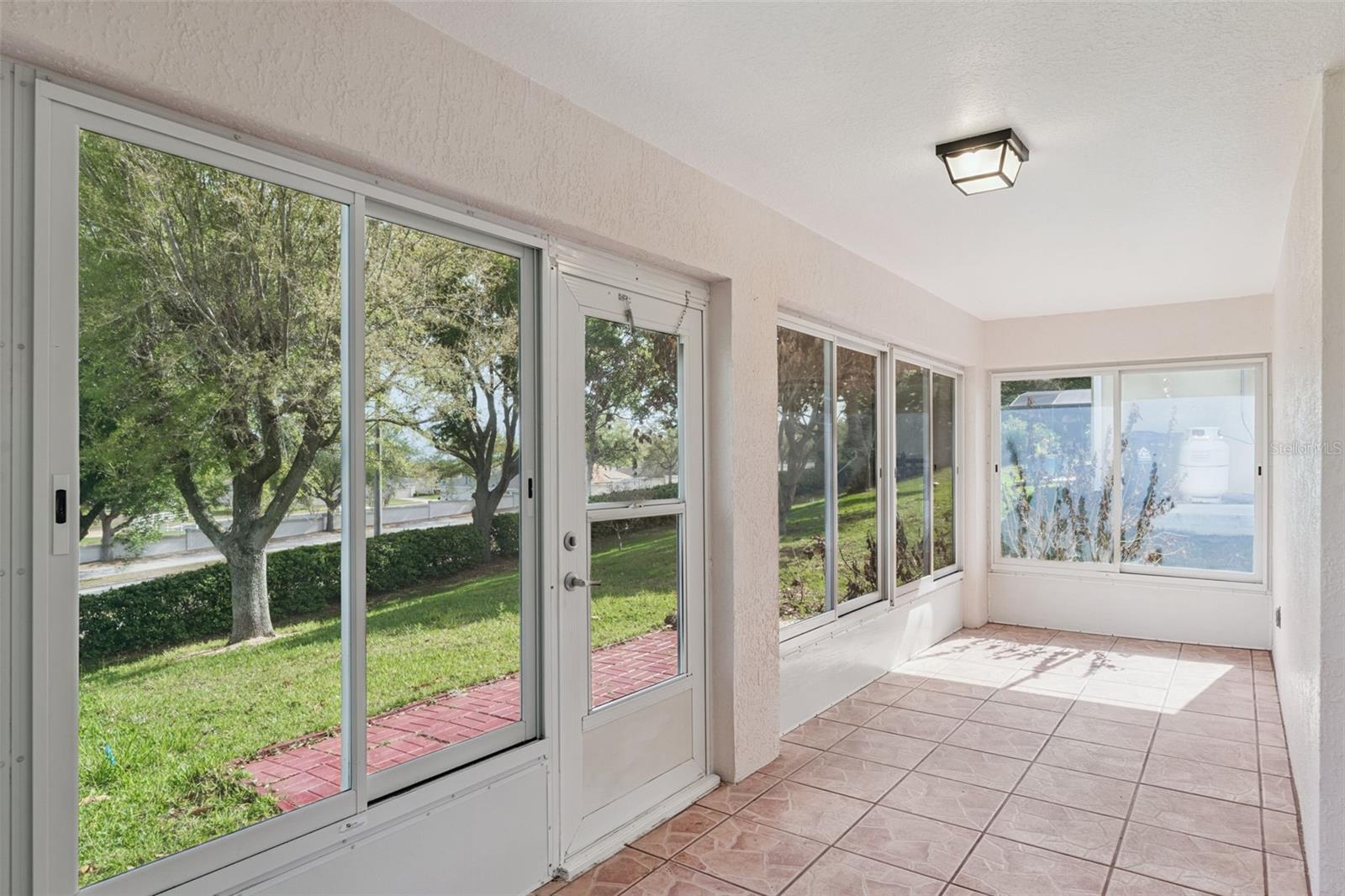 Image 32 of 48 For 827 Princeton Drive