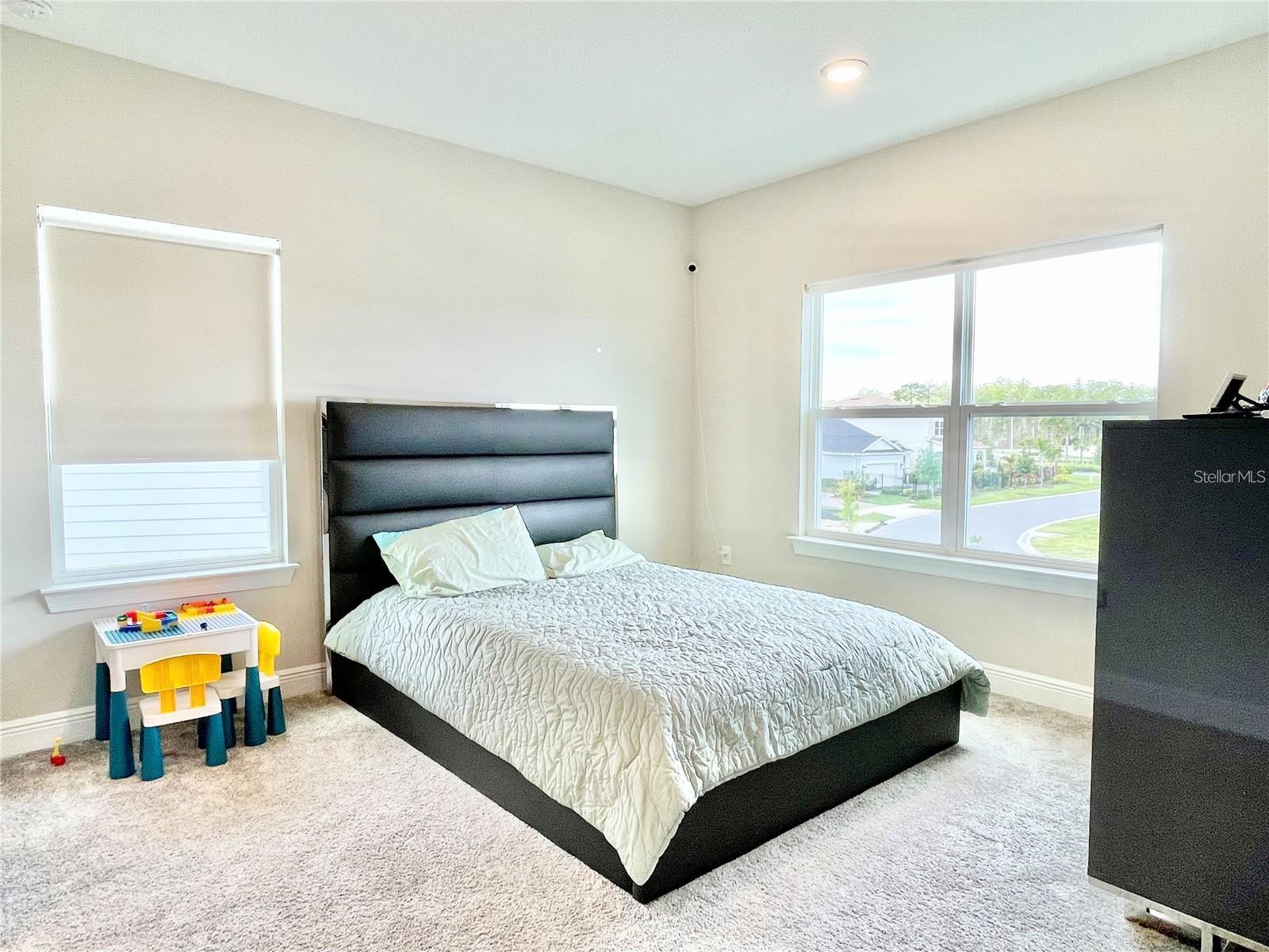 Image 36 of 68 For 10275 Park Estates Avenue