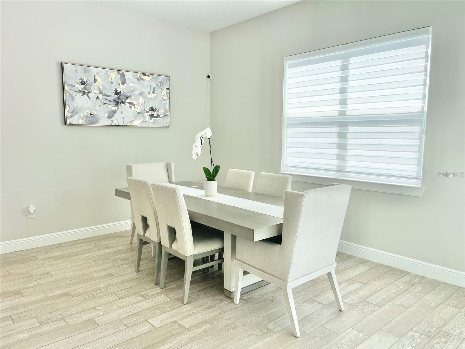 Image 5 of 68 For 10275 Park Estates Avenue