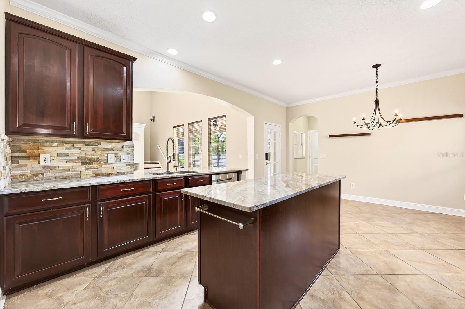 Image 10 of 59 For 2525 Seabranch Street