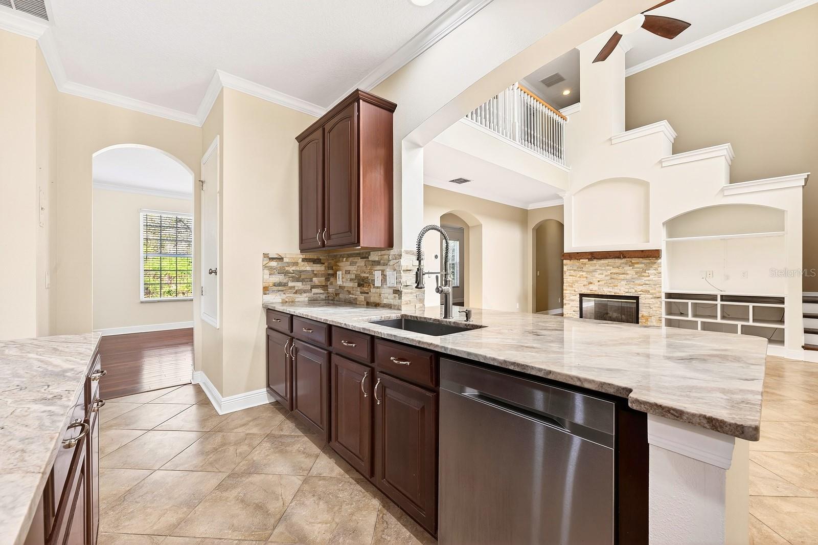 Image 11 of 59 For 2525 Seabranch Street