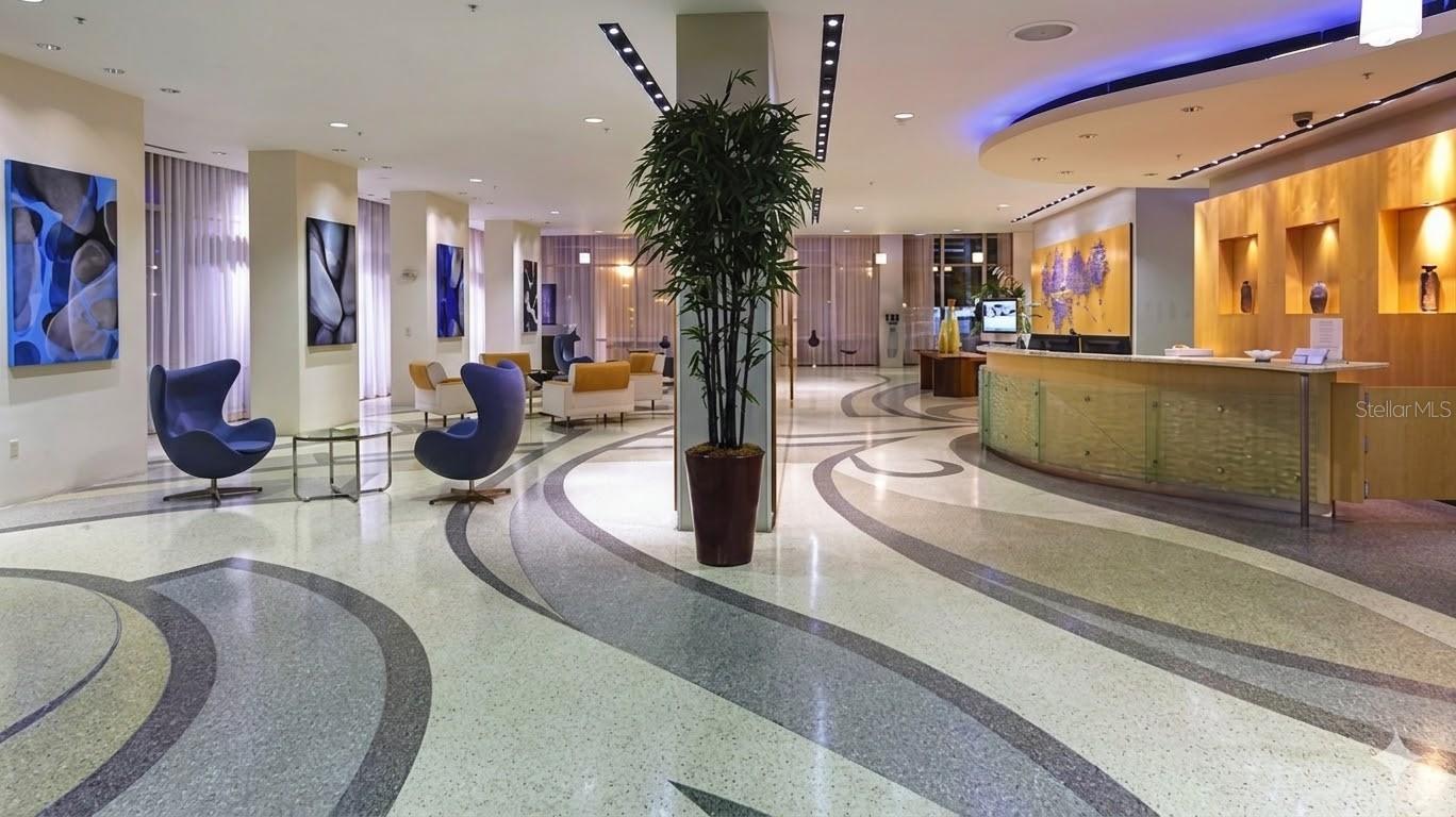 Image 7 of 9 For 150 Robinson Street 8a