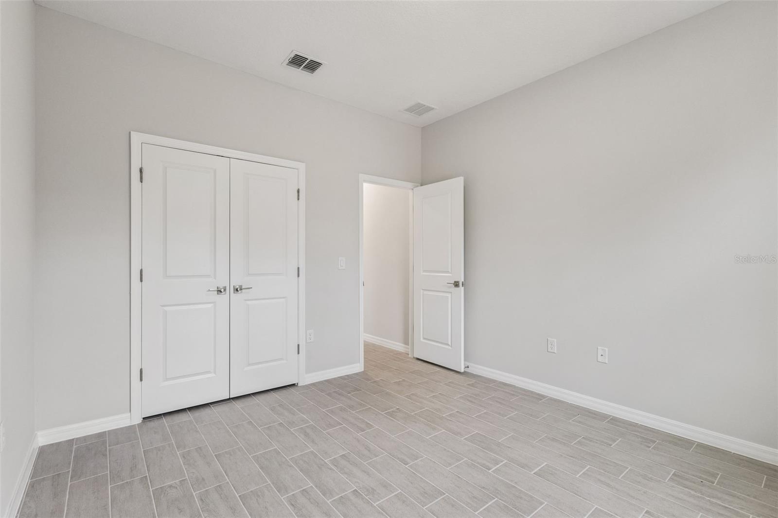 Image 13 of 20 For 393 Marion Oaks Golf Road