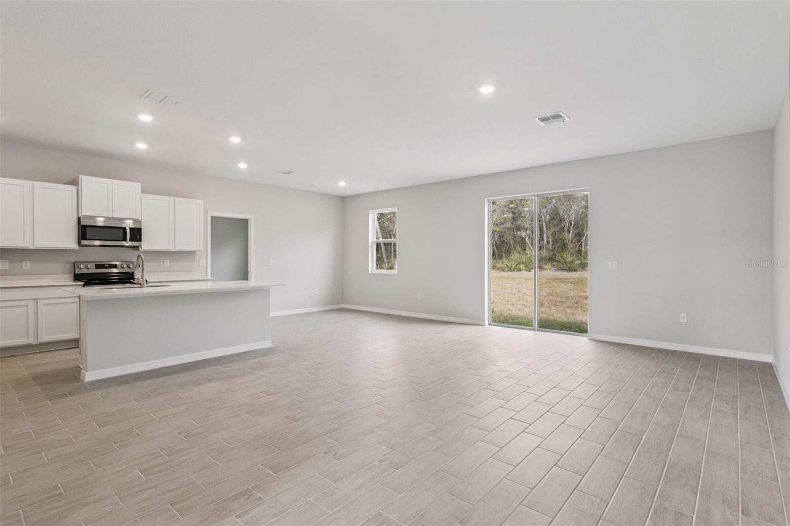 Image 3 of 20 For 393 Marion Oaks Golf Road