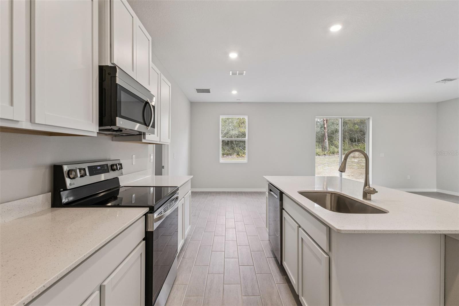 Image 6 of 20 For 393 Marion Oaks Golf Road