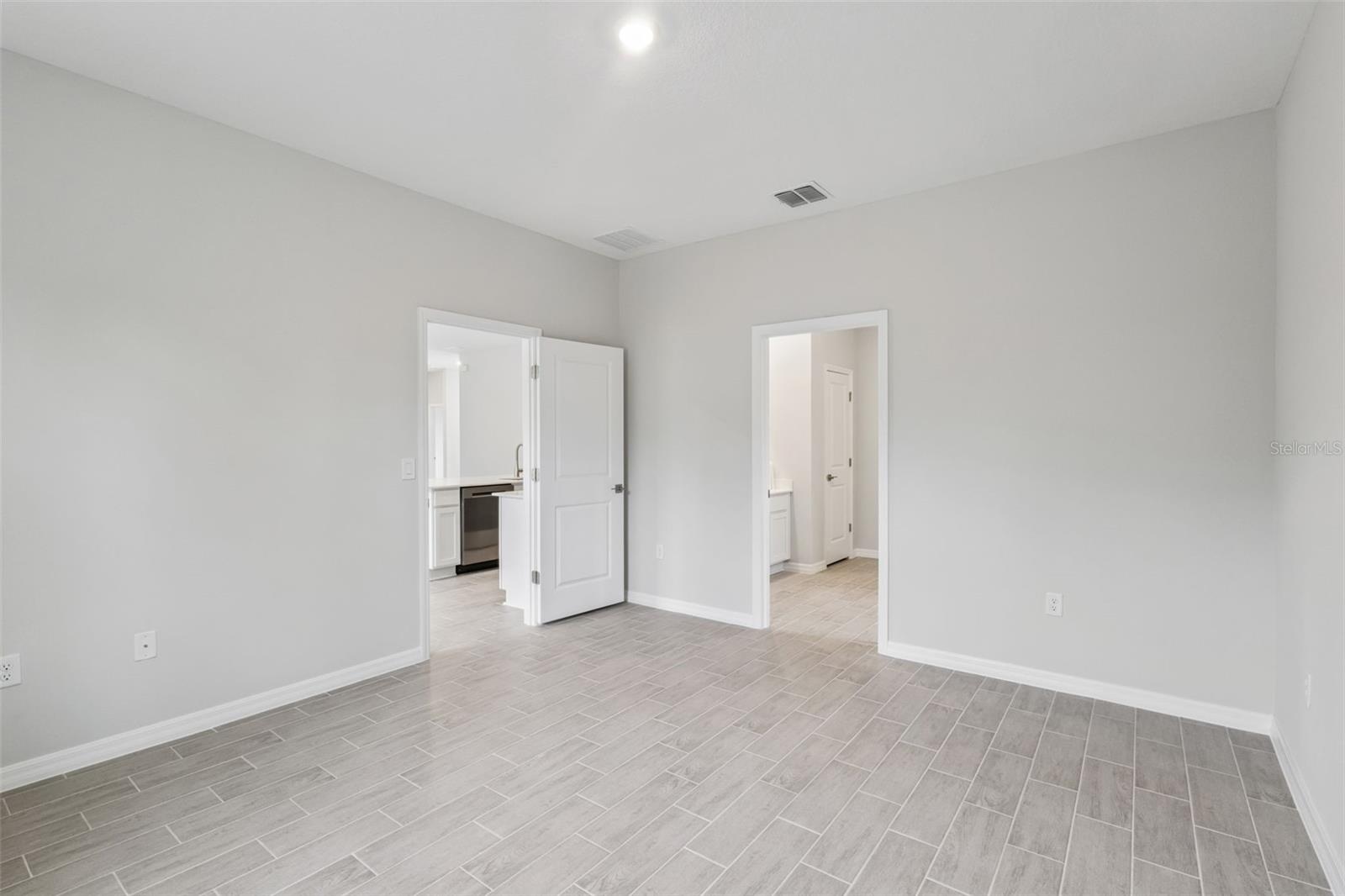 Image 8 of 20 For 393 Marion Oaks Golf Road