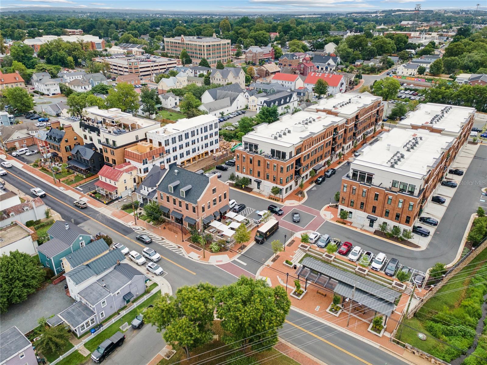 Image 48 of 49 For 10157 Huntingnet Way