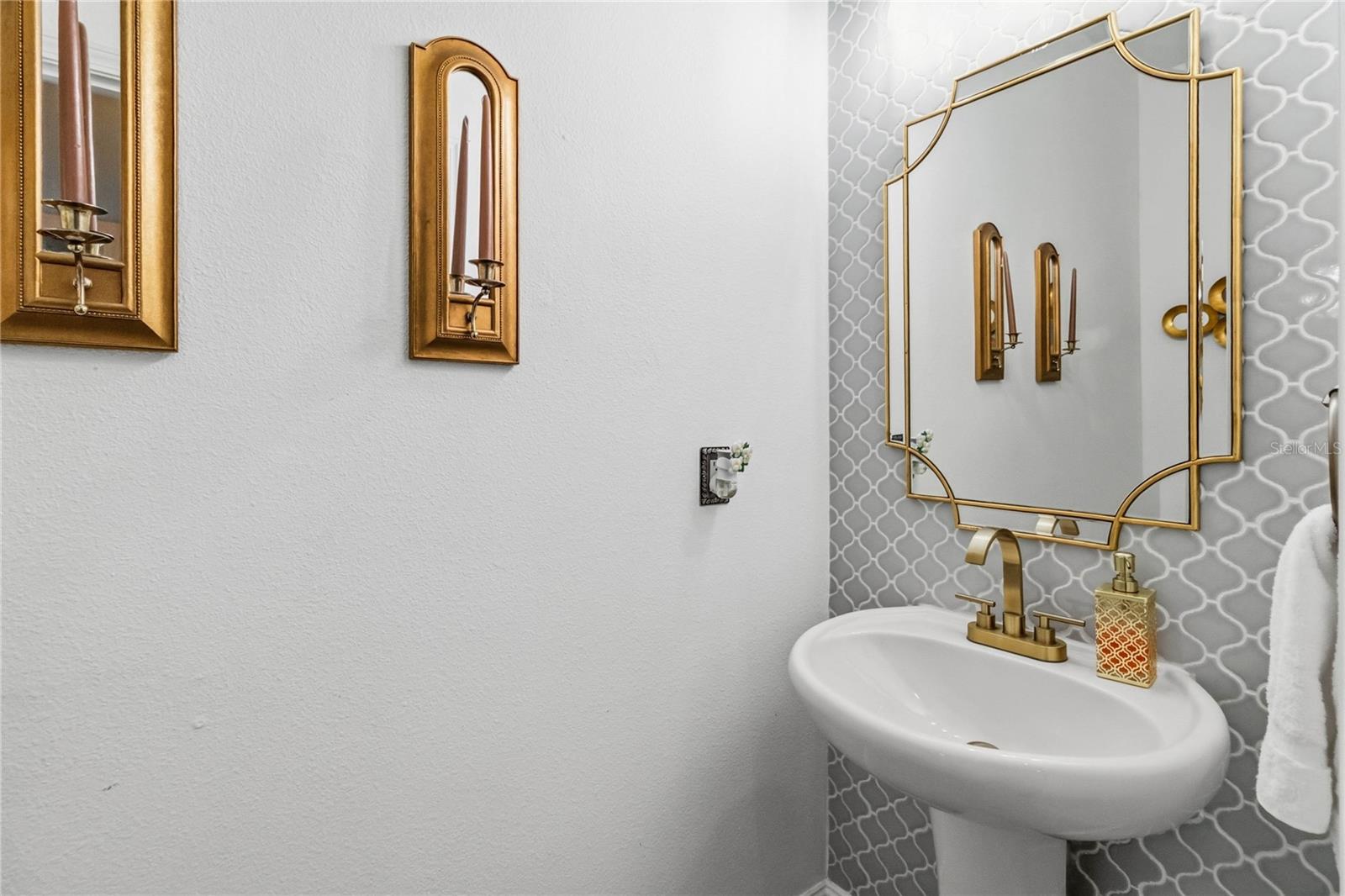 Image 19 of 41 For 3623 Rodrick Circle