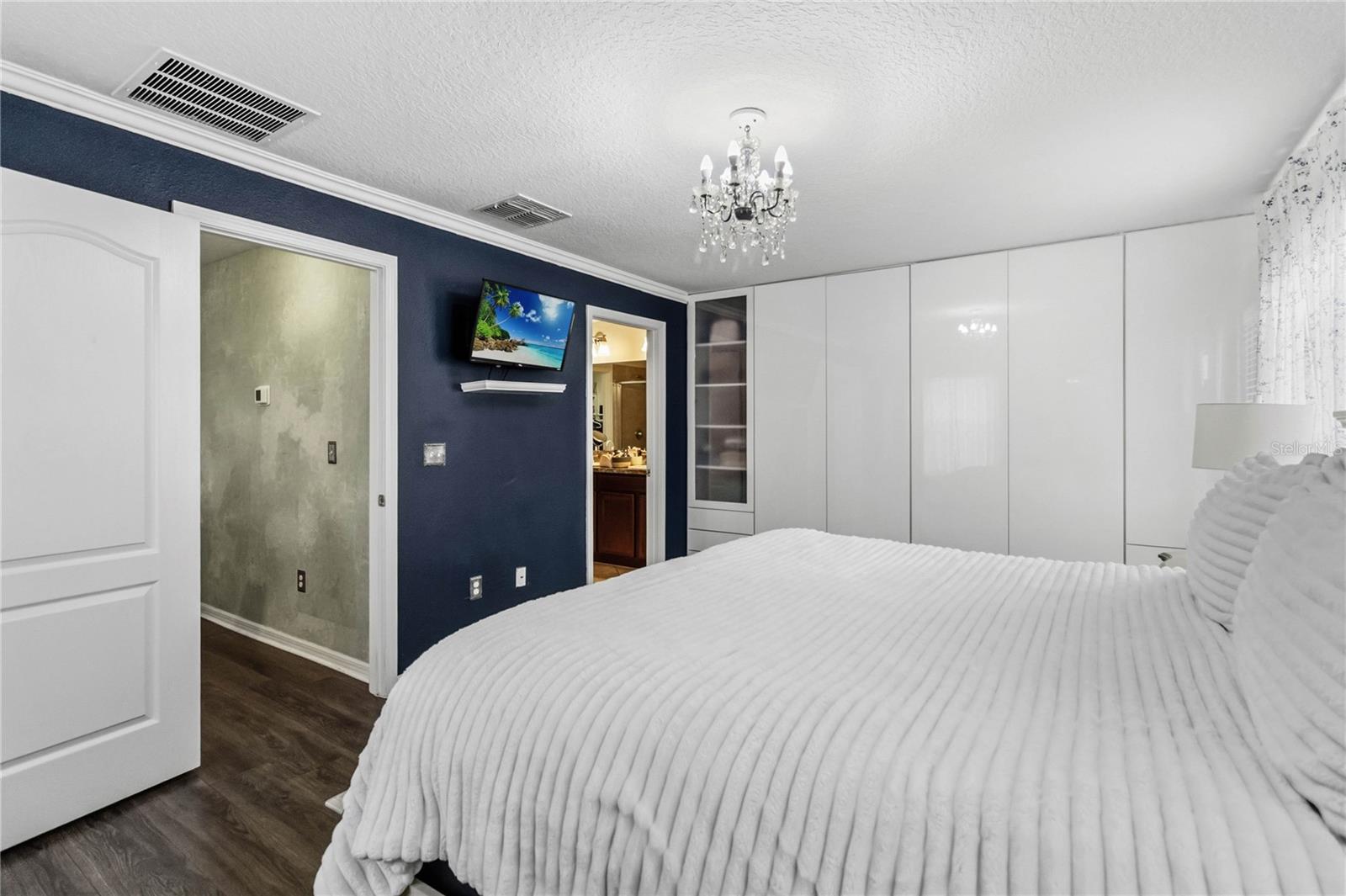 Image 24 of 41 For 3623 Rodrick Circle