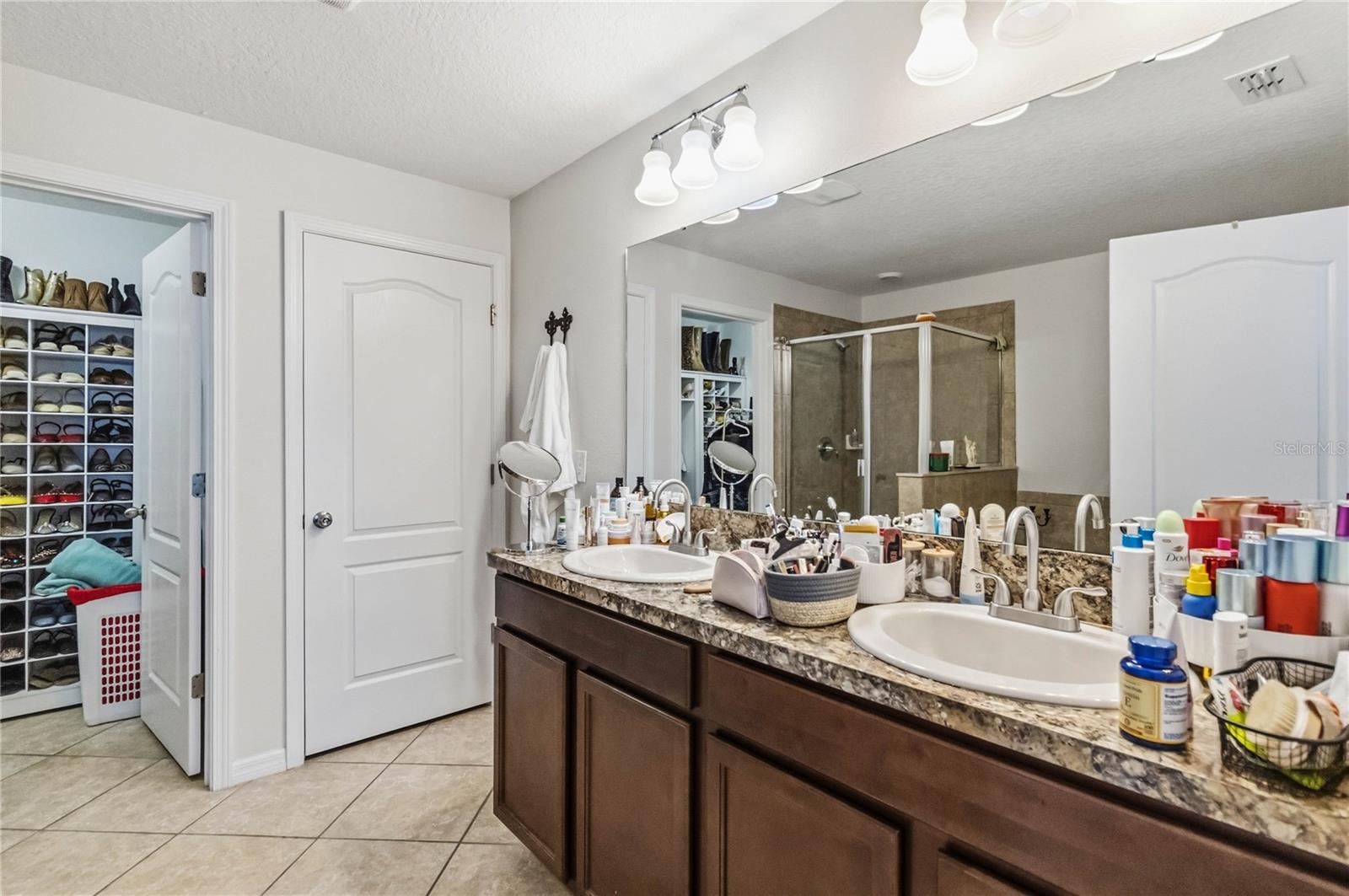 Image 27 of 41 For 3623 Rodrick Circle