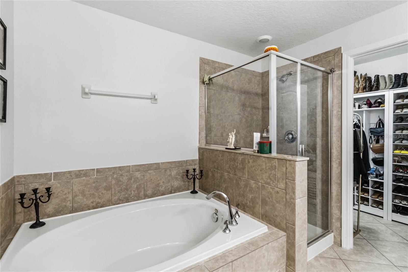 Image 29 of 41 For 3623 Rodrick Circle