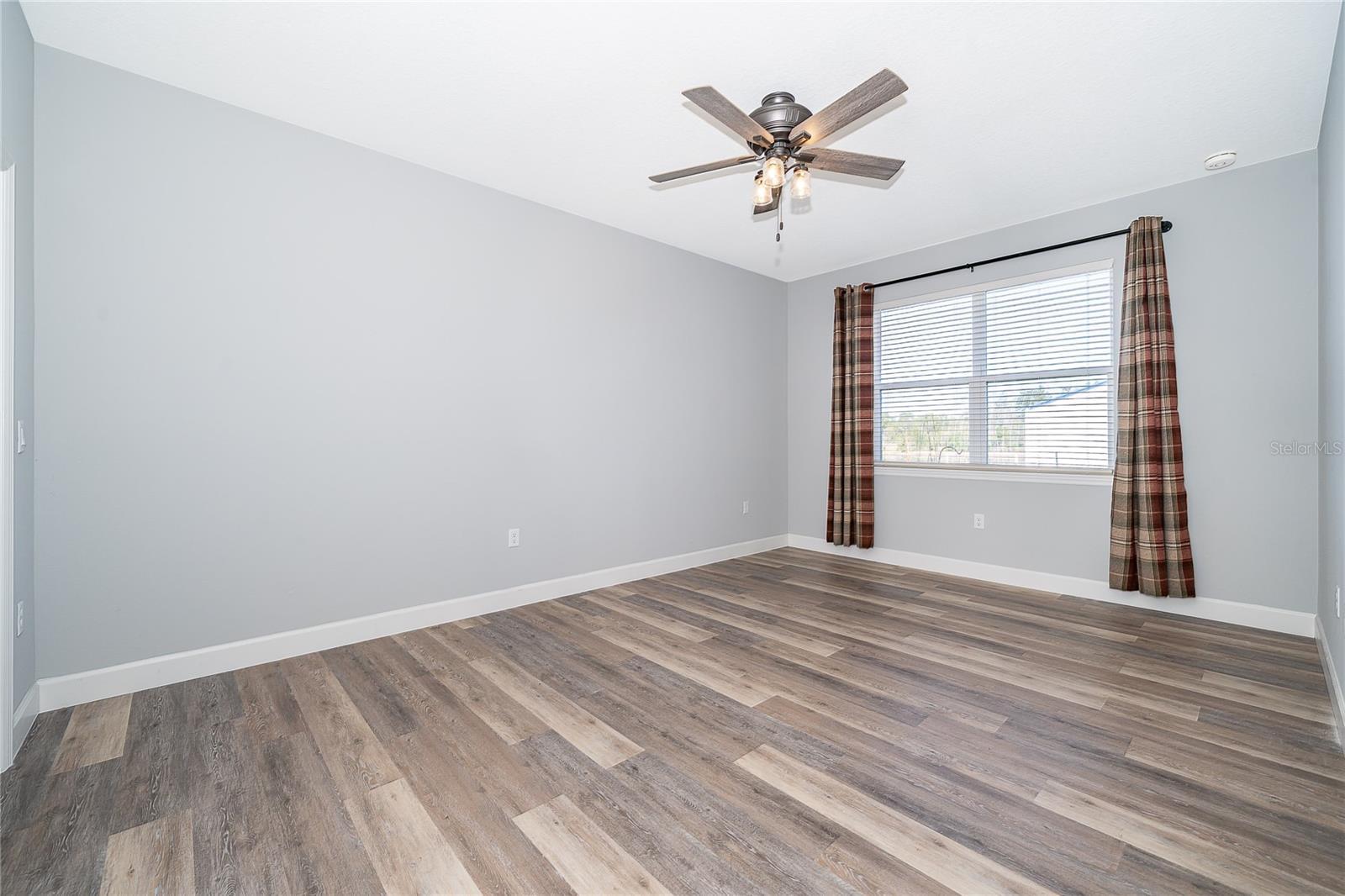 Image 14 of 25 For 180 11 Avenue