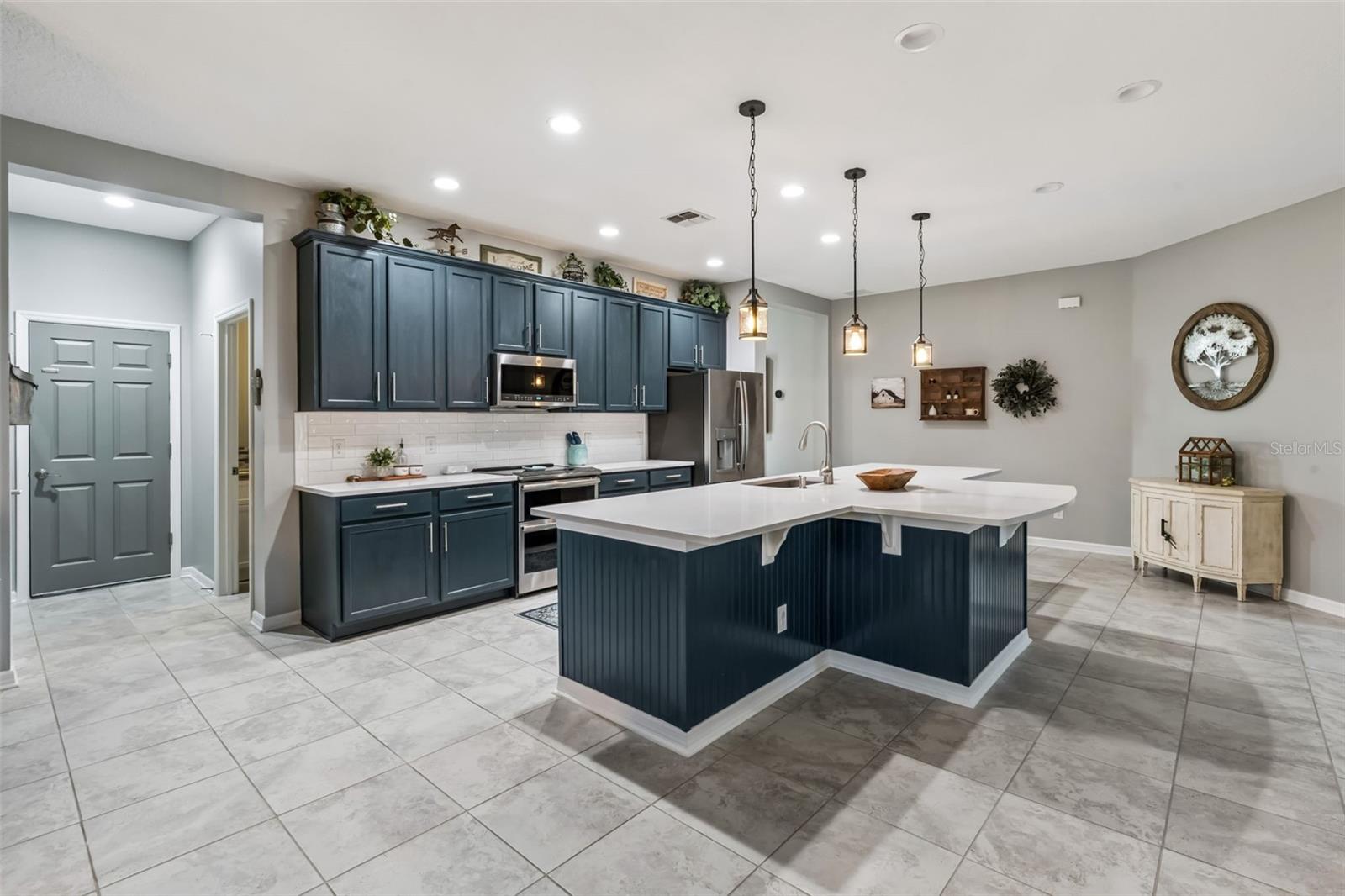 Image 21 of 56 For 5402 Dove Cottage Lane