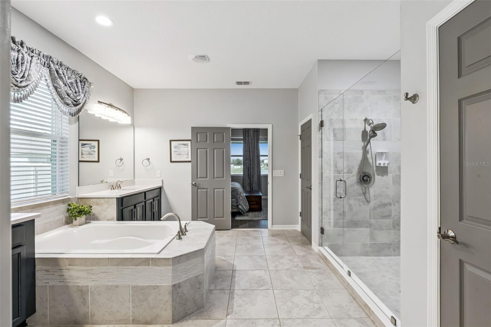 Image 28 of 56 For 5402 Dove Cottage Lane