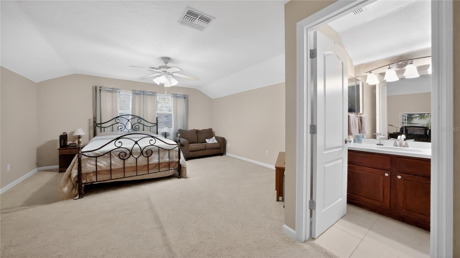 Image 26 of 44 For 4385 Sea Rock Court