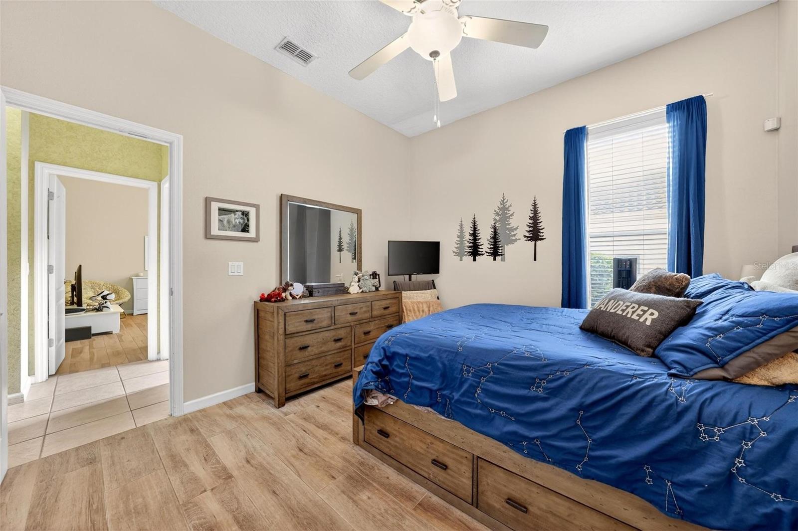 Image 31 of 44 For 4385 Sea Rock Court