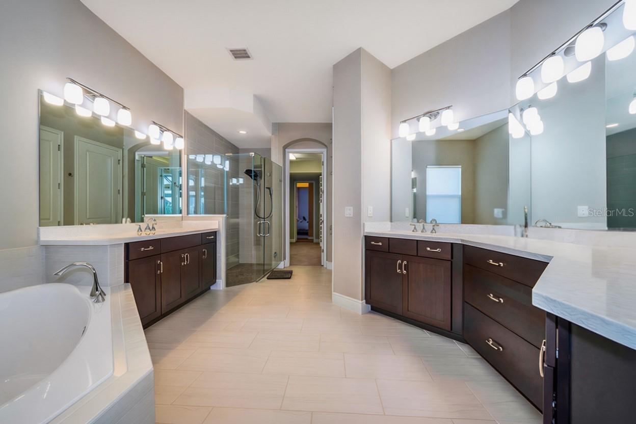 Image 29 of 66 For 7654 Blue Quail Lane