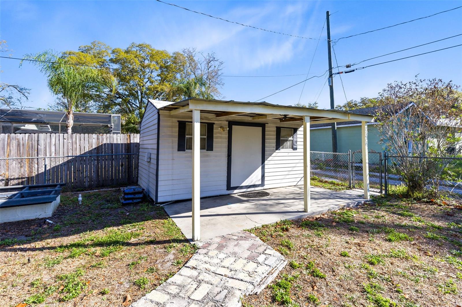 Image 26 of 43 For 2013 Holly Avenue