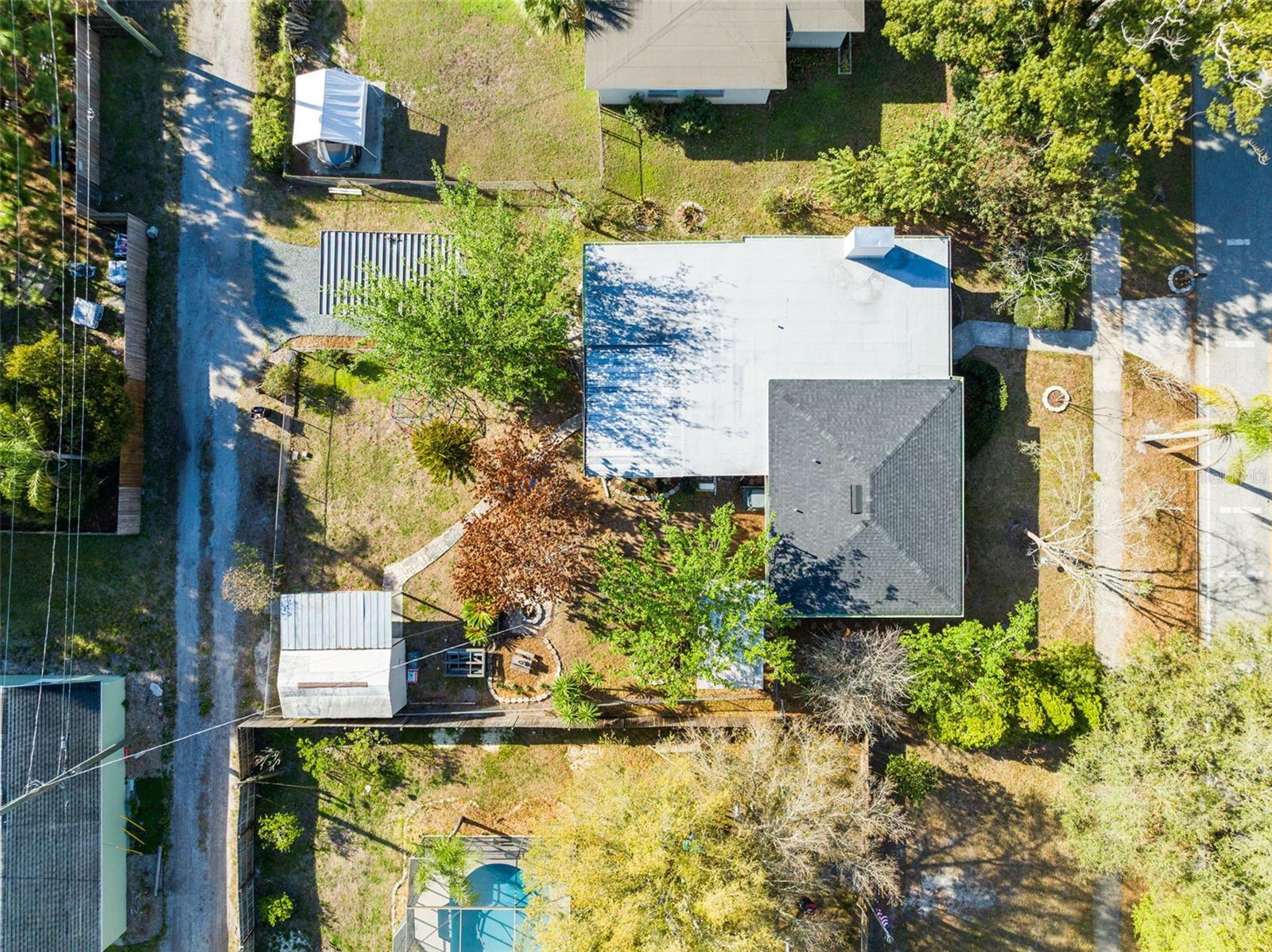 Image 34 of 43 For 2013 Holly Avenue