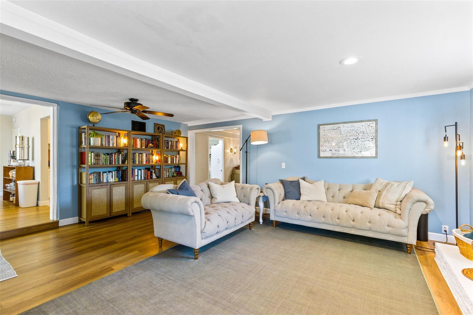 Image 7 of 43 For 2013 Holly Avenue