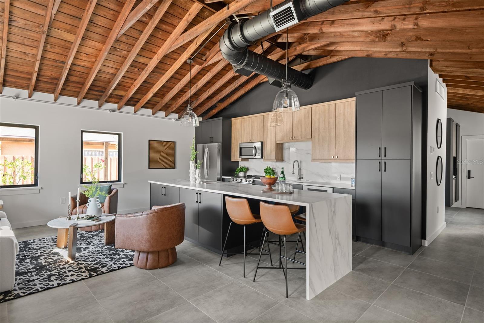 Image 4 of 39 For 870 Carver Street A