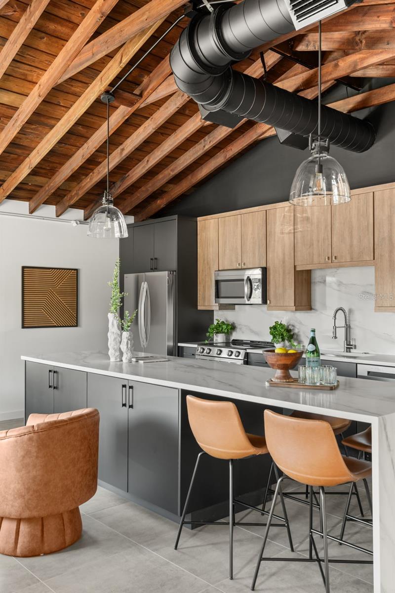 Image 5 of 39 For 870 Carver Street A