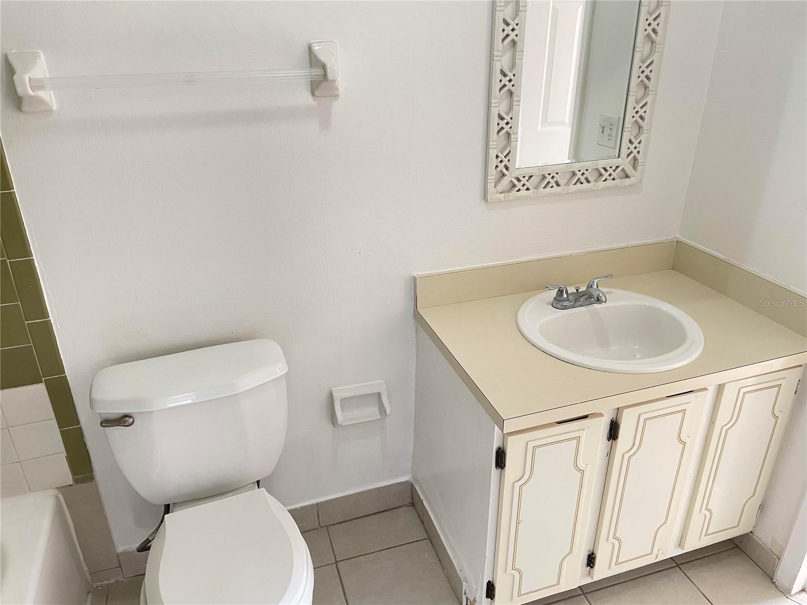 Image 10 of 14 For 2352 Huntington Green Court 7