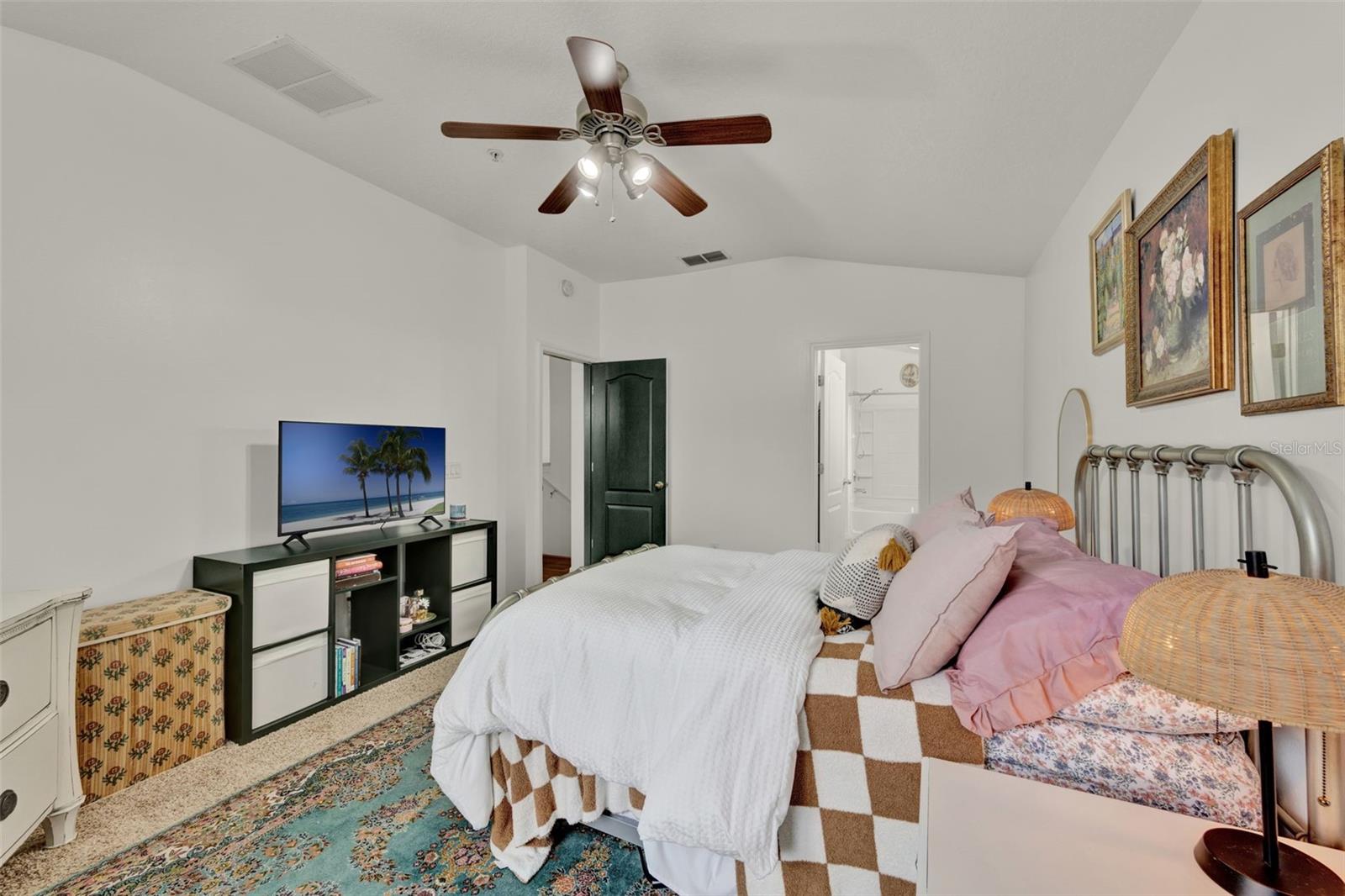 Image 7 of 21 For 529 Climbing Ivy Court C