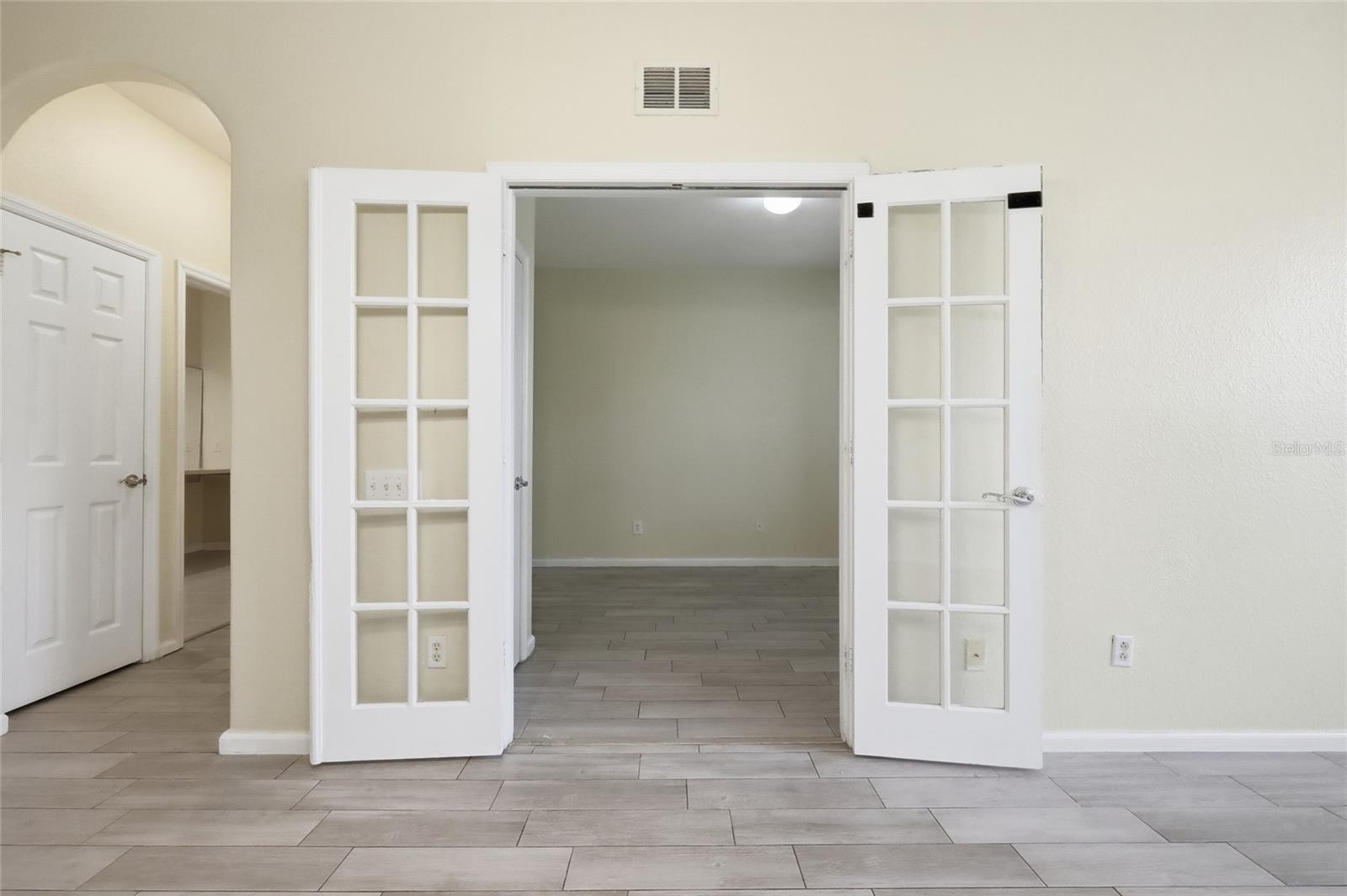 Image 16 of 31 For 6434 Cava Alta Drive 304