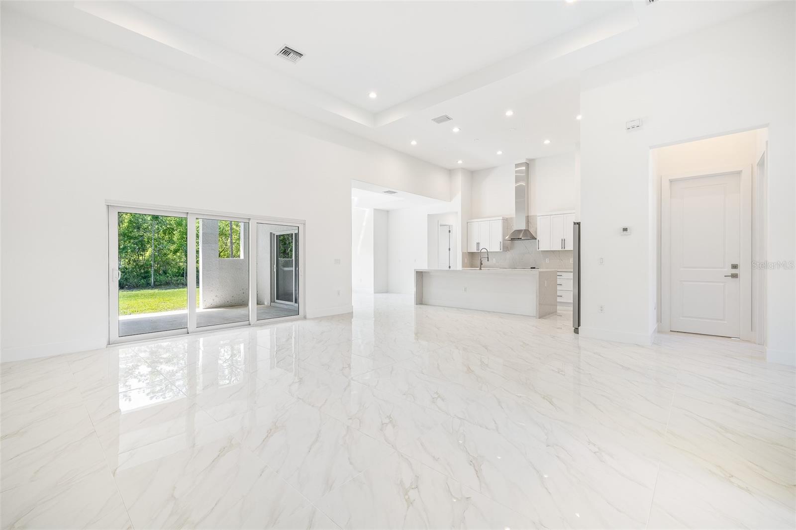 Image 13 of 66 For 4528 Yorkshire Lane