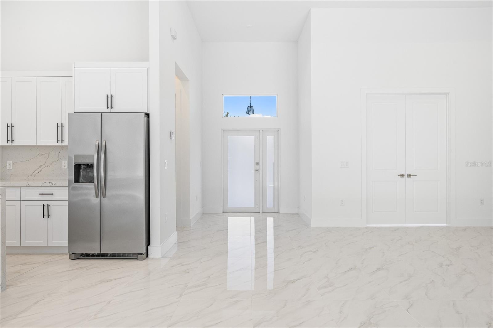 Image 29 of 66 For 4528 Yorkshire Lane