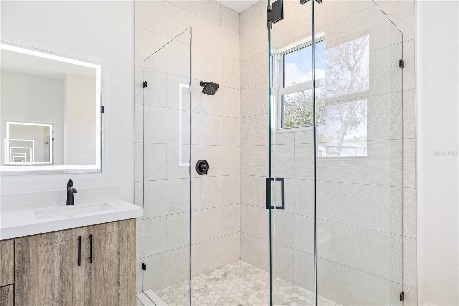 Image 37 of 66 For 4528 Yorkshire Lane