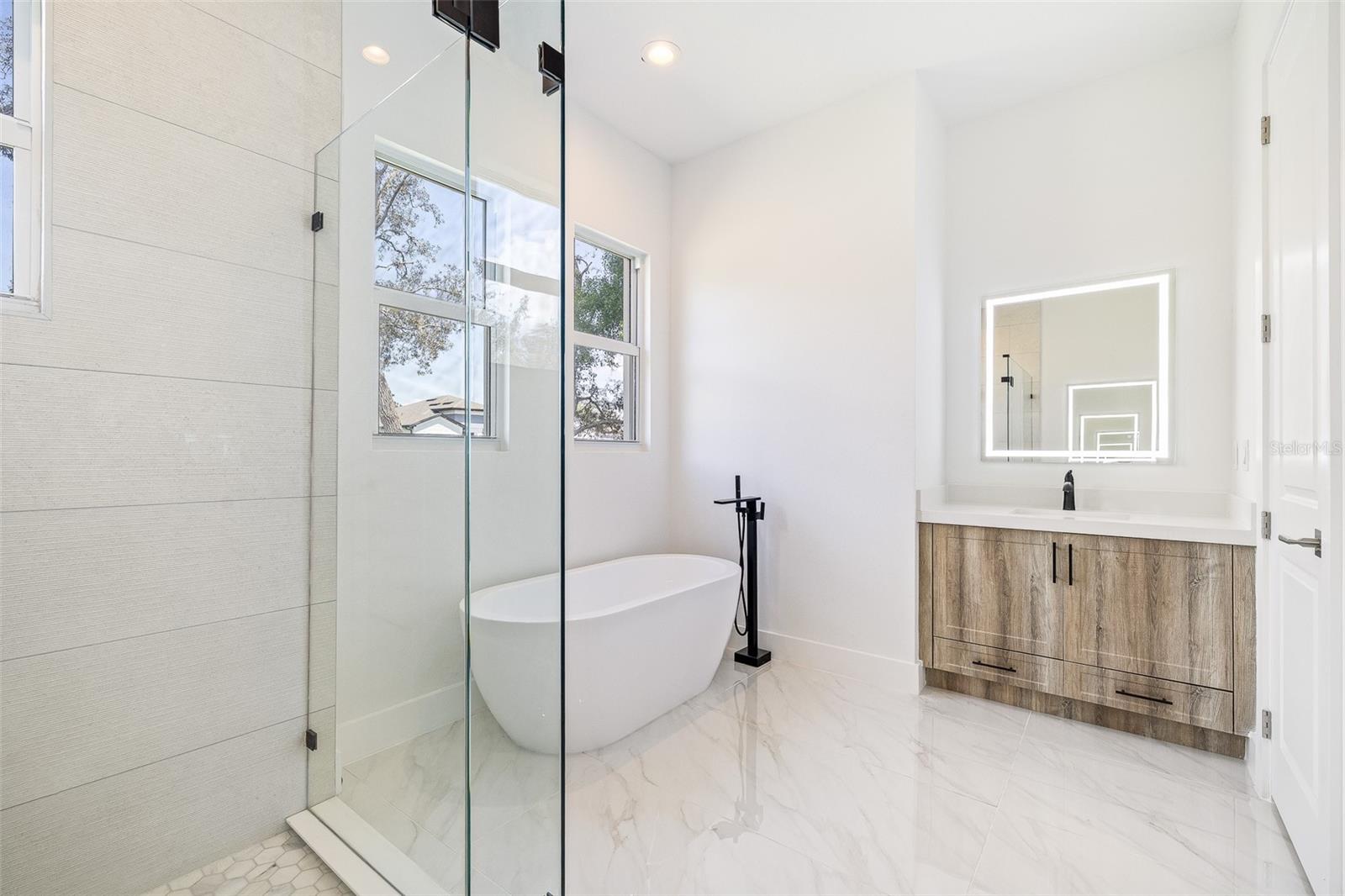 Image 38 of 66 For 4528 Yorkshire Lane