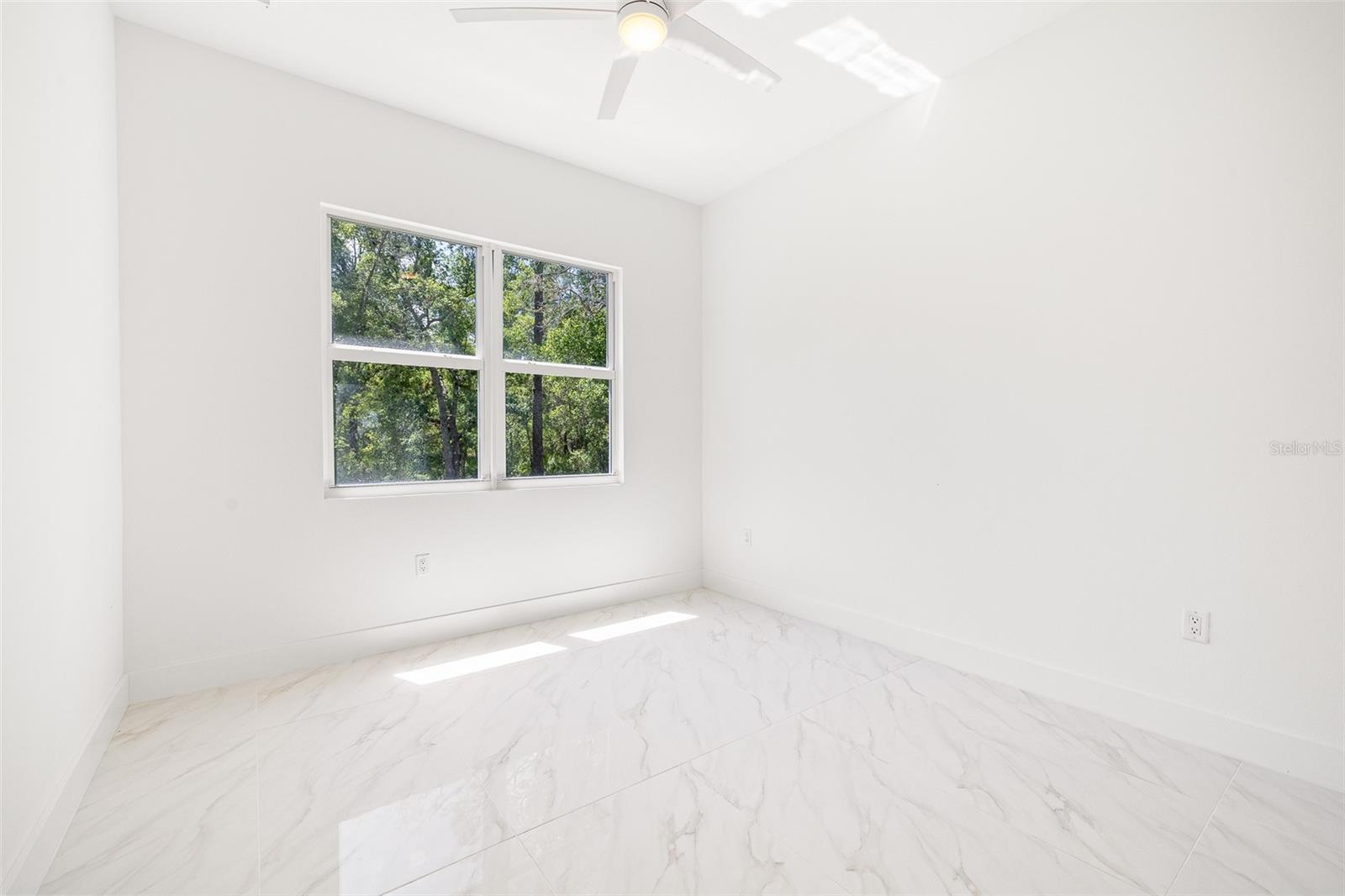 Image 9 of 66 For 4528 Yorkshire Lane